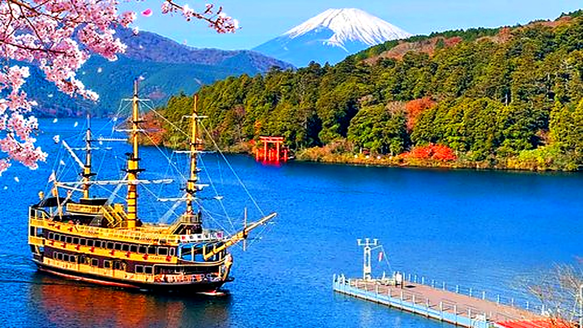 Mount Fuji with Hakone pirate ship in winter