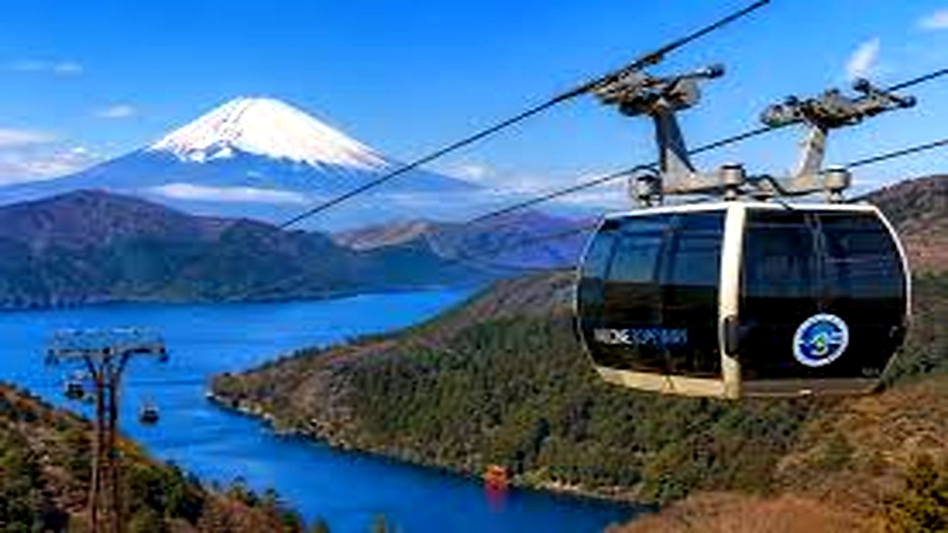 Hakone ropeway with Mount Fuji view
